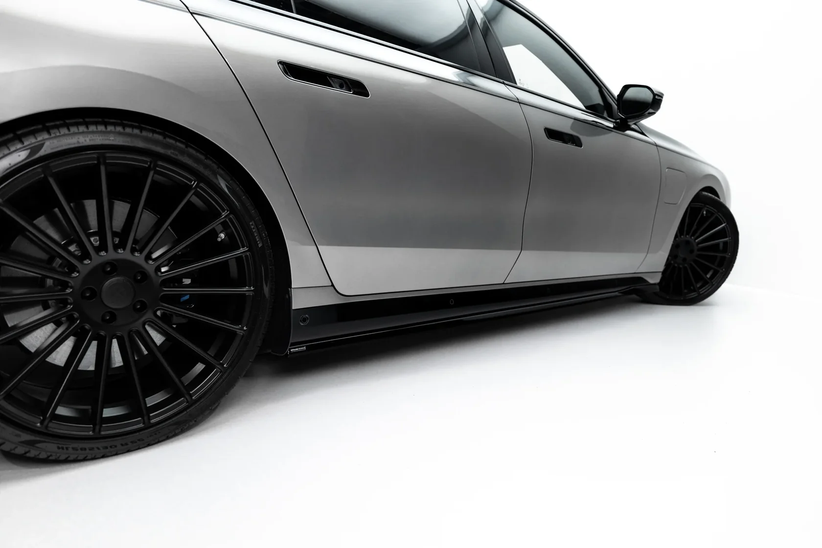 Zijskirts BMW M760e G70