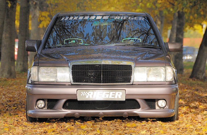 Voorbumper Mercedes W201 met mistlamphouders Rieger