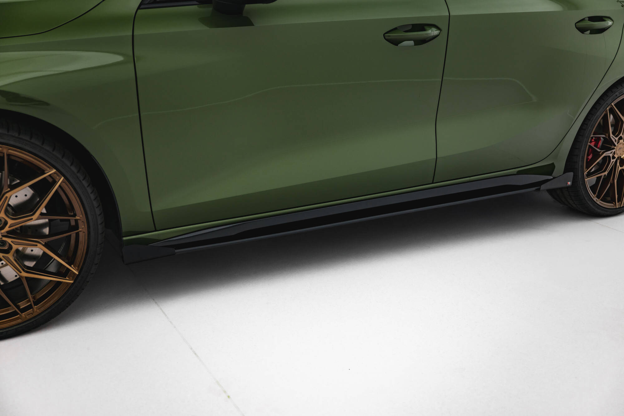 Street Pro Zij Flaps Audi S3 / A3 S-line 8Y Facelift Maxton Glanzend zwart