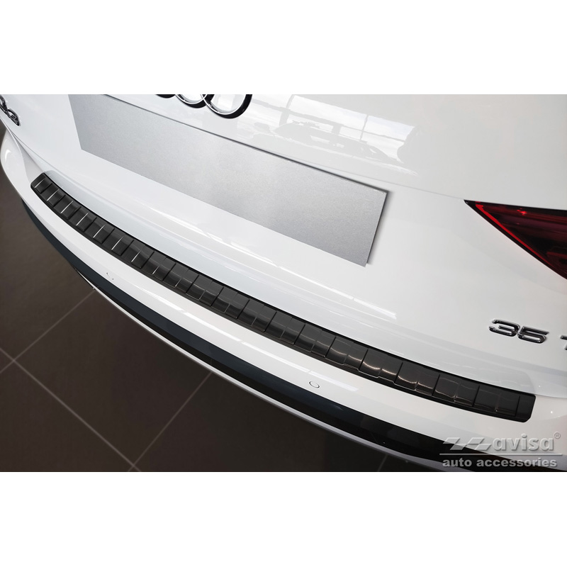 Black Stainless Steel Rear bumper protector  Audi Q3 II 2019- incl. S-Line 'Ribs'