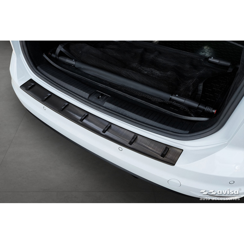 Avisa Black Stainless Steel Rear bumper protector  Volkswagen Touran III 2015- incl. R-Line 'STRONG EDITION'