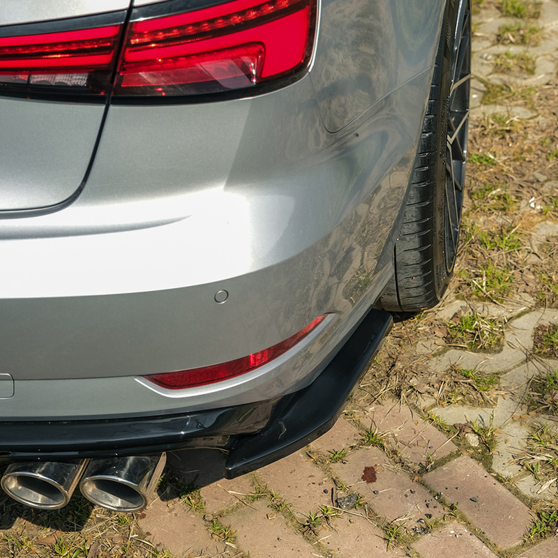 Oneway Complete body kit  Audi A3 (8V) Sedan Facelift 2016-2020 (double exhaust L/R) - Gloss black