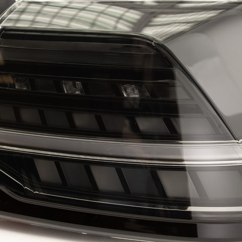 Set LED Tail Lights  Volkswagen Golf VII 2012-2017 & Facelift (7.5) 2017- excl. Variant - Black - incl. Dynamic Running Light