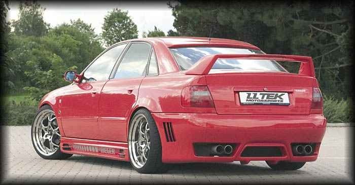 Zijskirts Audi A4 B5(ook avant) met 2 schacht en 2 uitsnedes Rie