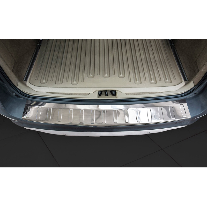 RVS Achterbumperprotector  Volvo XC70 Facelift 2013-2016 'Ribs'