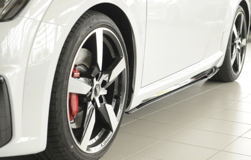 Zijskirts Audi TT  8S S-line/TTS/TT-RS (7mm hoog) Rieger