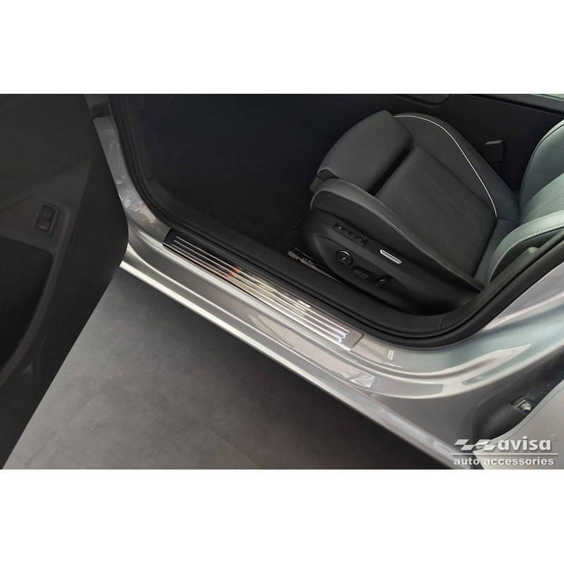 Inox door sill protectors  Volkswagen Passat Variant (CJ5) incl. R-Line & Hybrid 2024- / Skoda Superb IV Combi 2024- - 'Lines' - 4-pieces