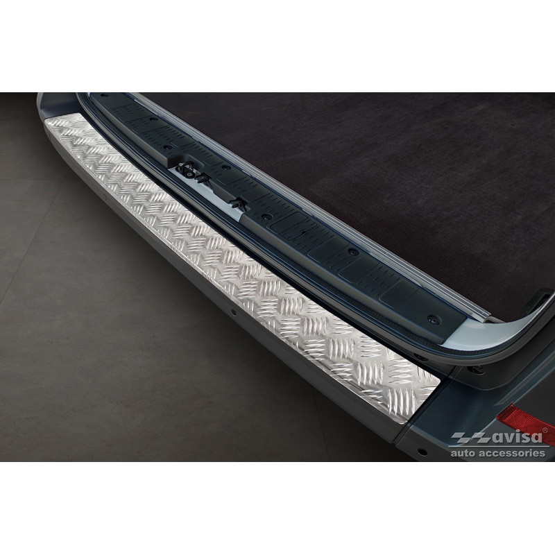 Stainless Steel Rear bumper protector  Volkswagen Crafter & MAN TGE 2017- 'Riffled' ('XL'-version)