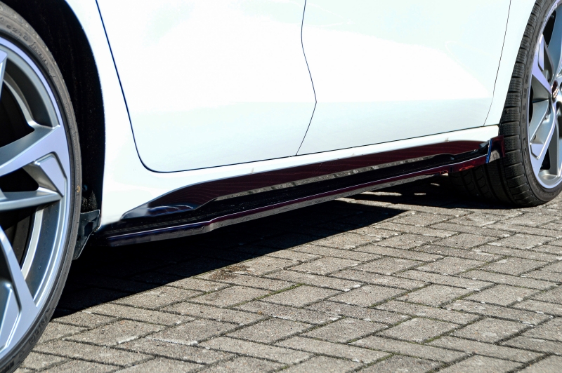 Zijskirts Audi A3 8Y S3 S-Line Limousine Glans Zwart
