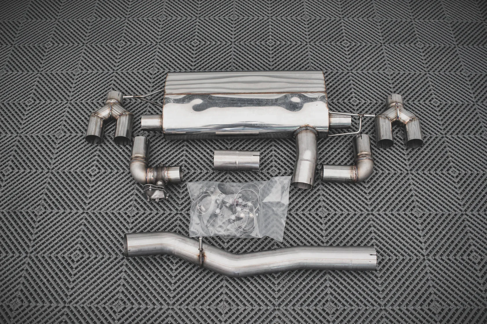 Diffuser V.2 BMW M135i F40 + Milltek Sport Exhaust