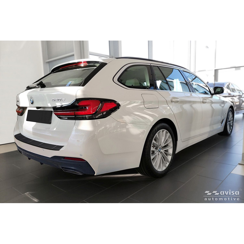 Avisa Matzwart RVS Achterbumperprotector  BMW 5 Serie Touring (G31) Facelift 2020-2024 met M-Pakket 'Ribs'