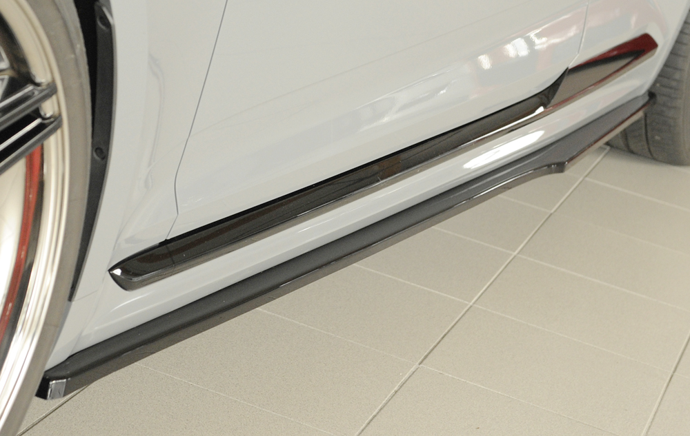 Zijskirts Audi RS5 B9/F5 Rieger Glans Zwart