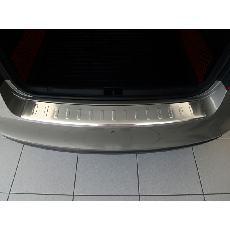 Stainless Steel Rear bumper protector  Skoda Rapid 2012-2017 & FL 2017- 'Ribs'