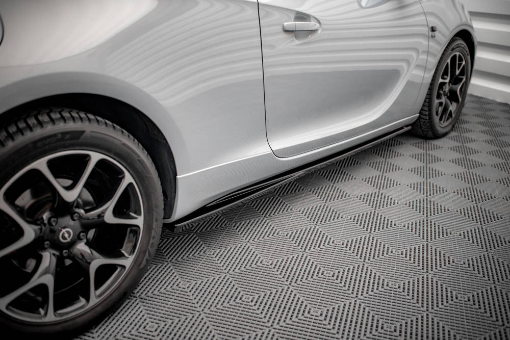 Zijskirts Opel Astra J GTC OPC-Line Maxton Glans Zwart