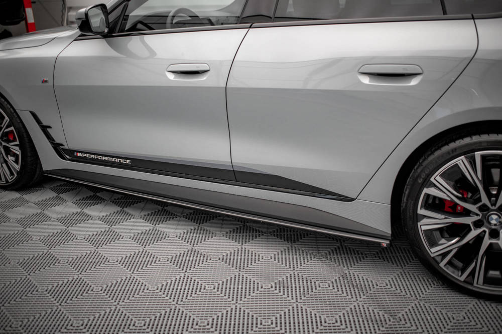 Zijskirts V.1 BMW 4 Serie Gran Coupe M Pakket G26 Maxton Glans Zwart