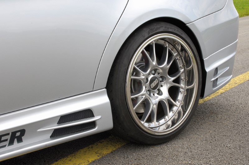 Sideskirts BMW E60 with 2 schacht and 2 uitsnedes Rieger