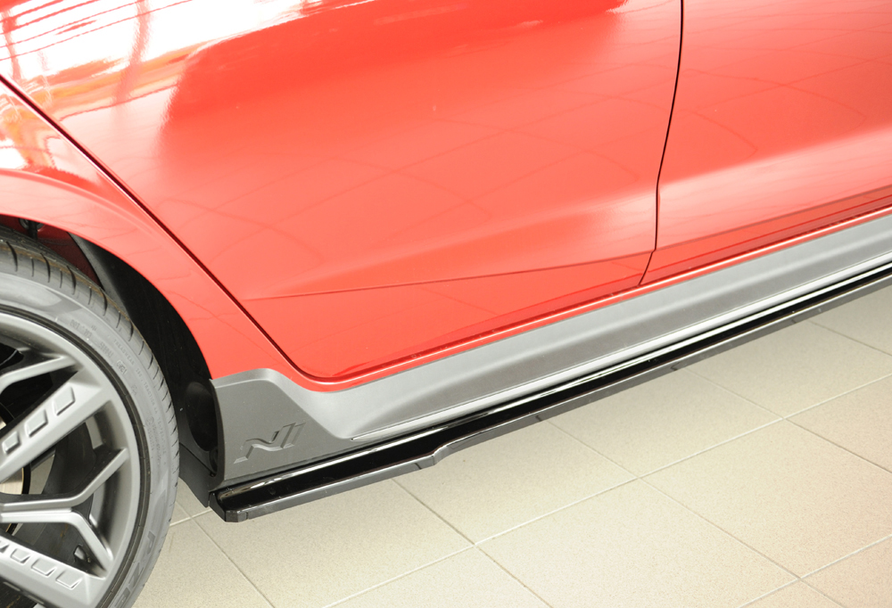 Sideskirts Hyundai i20N Glans zwart