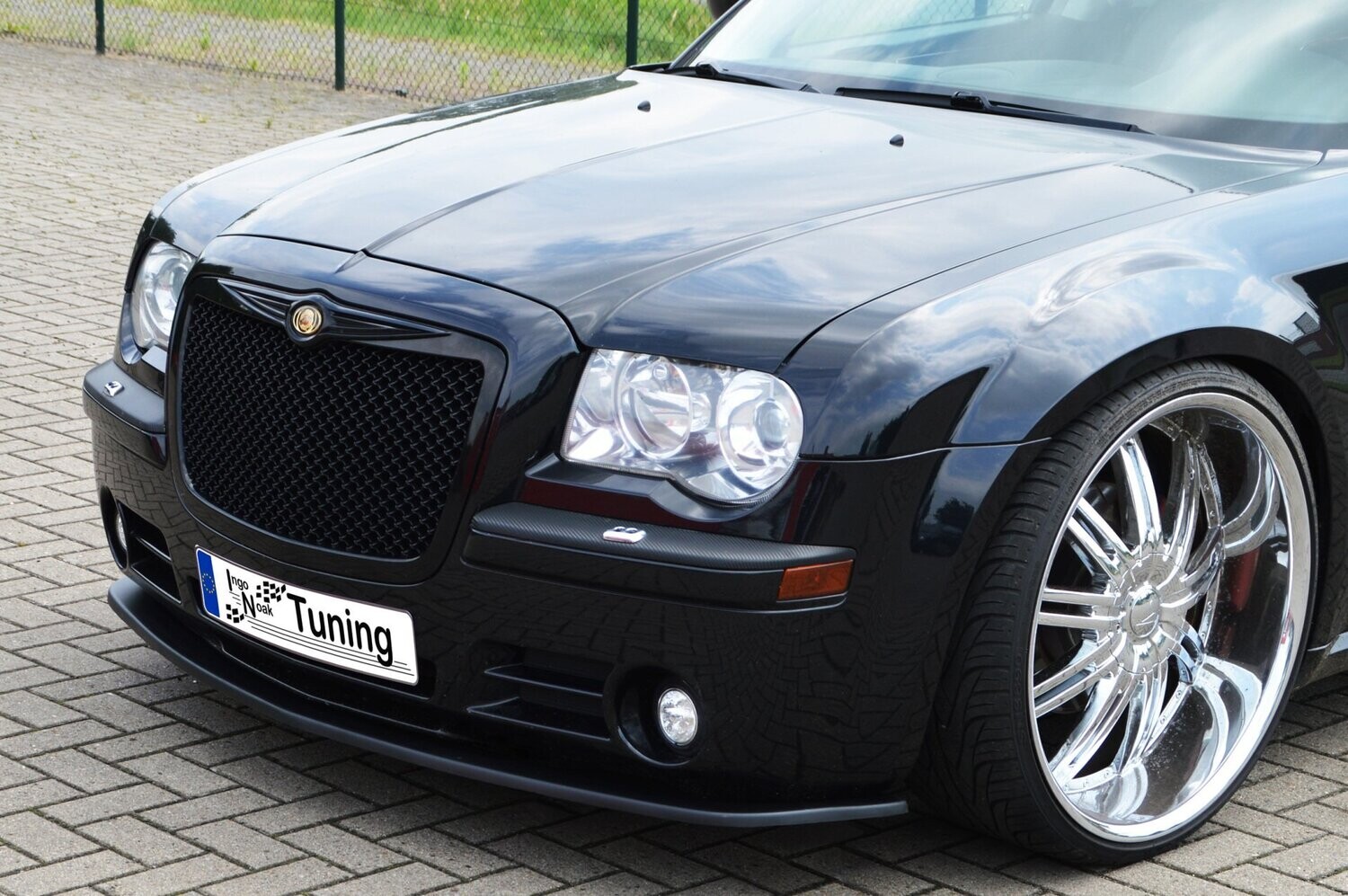 Voorspoiler lip Chrysler 300C 2004-2010