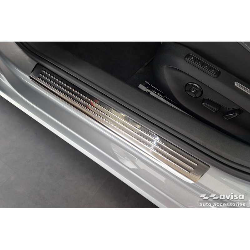 Inox door sill protectors  Volkswagen Passat Variant (CJ5) incl. R-Line & Hybrid 2024- / Skoda Superb IV Combi 2024- - 'Lines' - 4-pieces