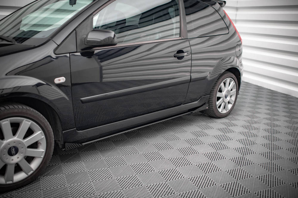 Zijskirts met Canards Street Pro Ford Fiesta ST MK6 Maxton