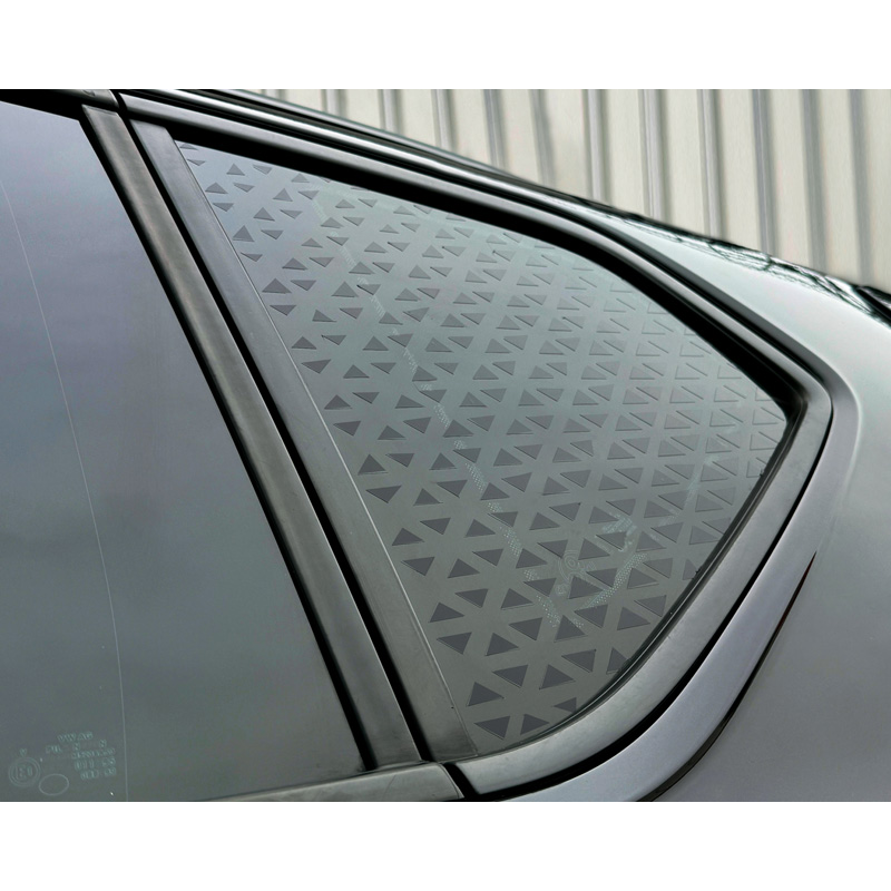 Foliatec Window Sticker Vector – Set of 2 pieces 45x40cm – Glossy Black