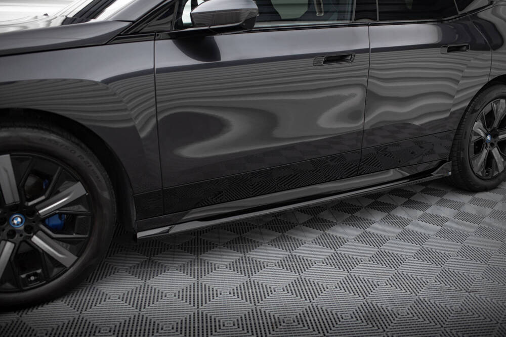 Zijskirts BMW iX i20 Maxton Glans Zwart