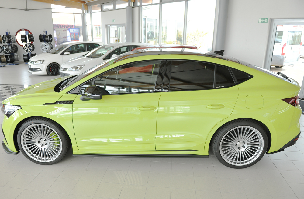 Zijskirts Skoda Enyaq iV (NY): 10.20-01.2025
