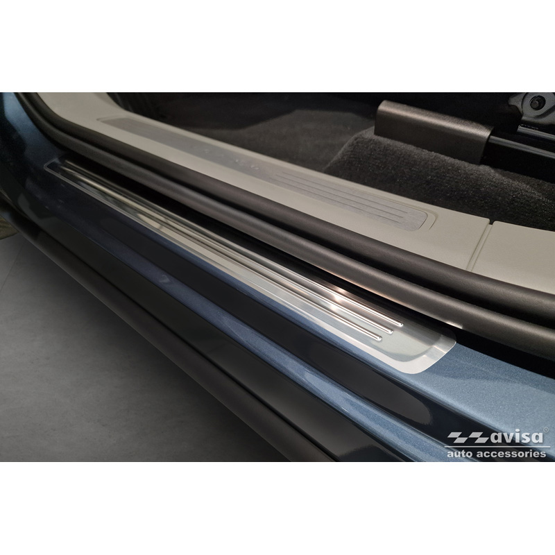 Inox door sill protectors  Volvo XC60 II 2017-2021 & FL 2021- incl. R-Design- - 'Lines' - 4-pieces