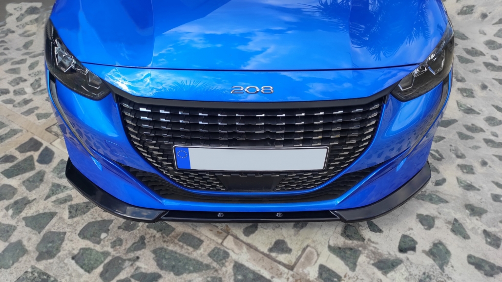 Voorspoiler Peugeot 208 Mk2 (2020-Up) Glans Zwart