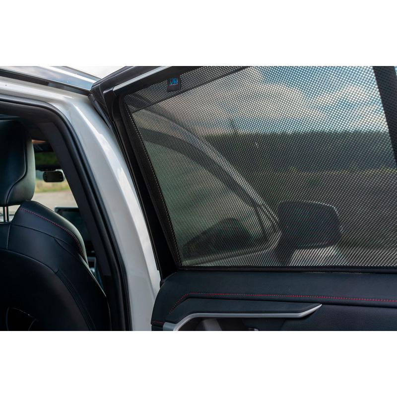 Set Car Shades  Toyota RAV-4 (5th Gen) 2018- (with rear view camera) (6-pieces)