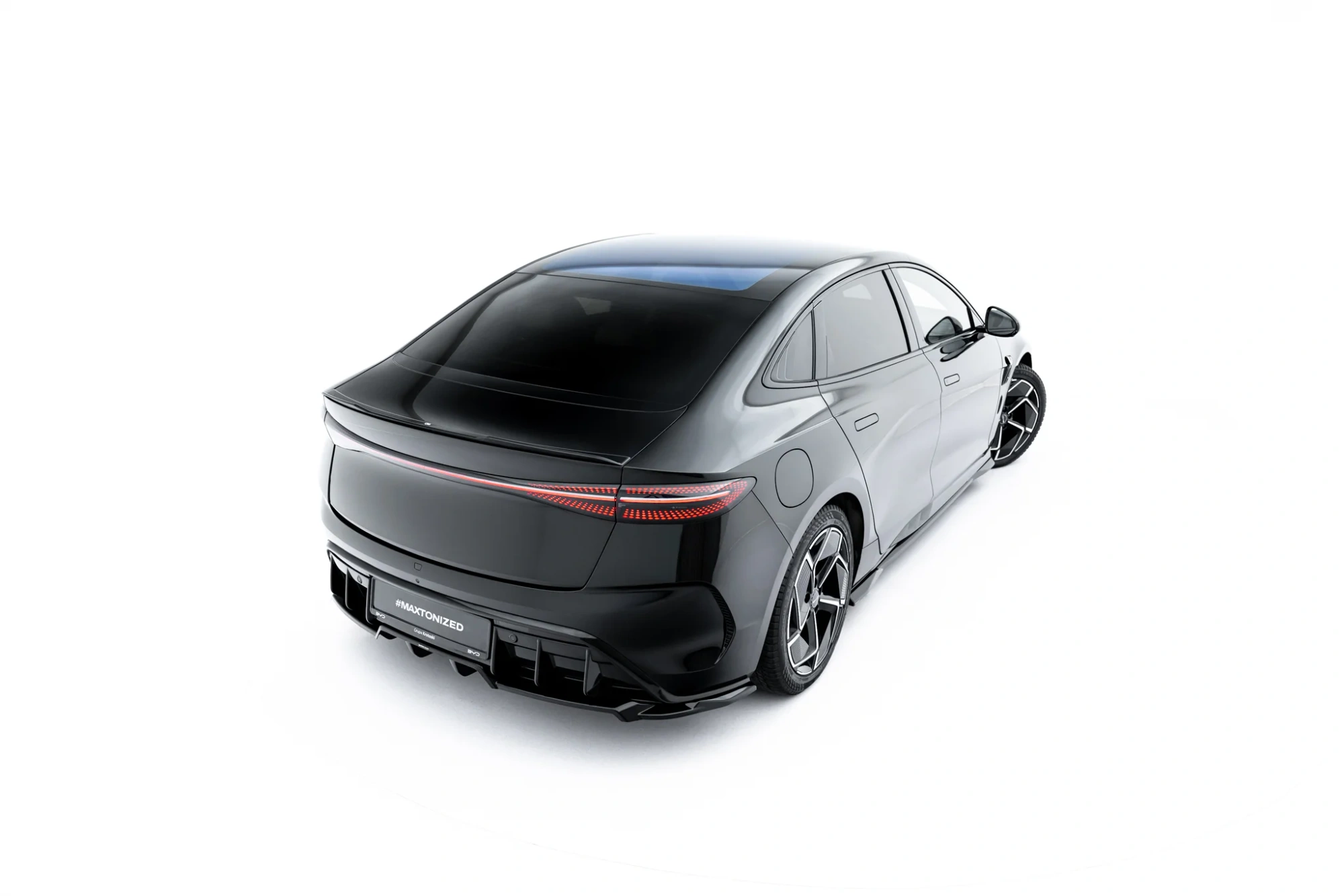 Zijskirts BYD Seal Mk1 – Maxton Design Glans Zwart