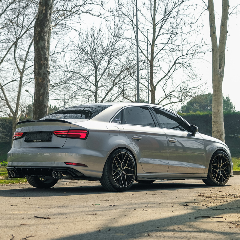 Oneway Complete body kit  Audi A3 (8V) Sedan Facelift 2016-2020 (double exhaust L/R) - Gloss black