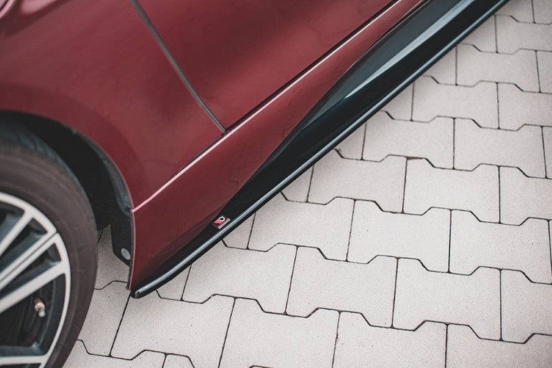 Zijskirts Diffusers BMW I8 Glanzend Zwart
