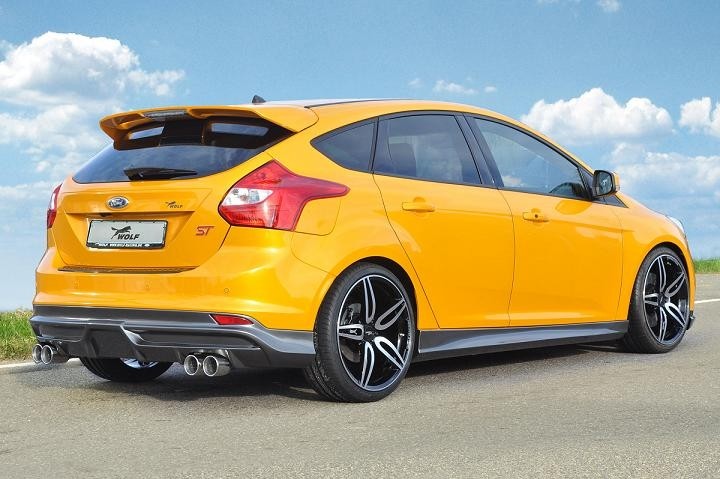 Zijskirts Ford Focus 3 11-.. 5 deurs Carbon Rieger