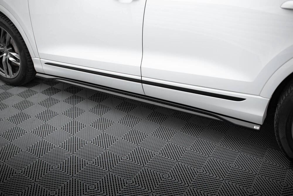 Zijskirts Audi Q8 S-Line / SQ8 Maxton Glans Zwart