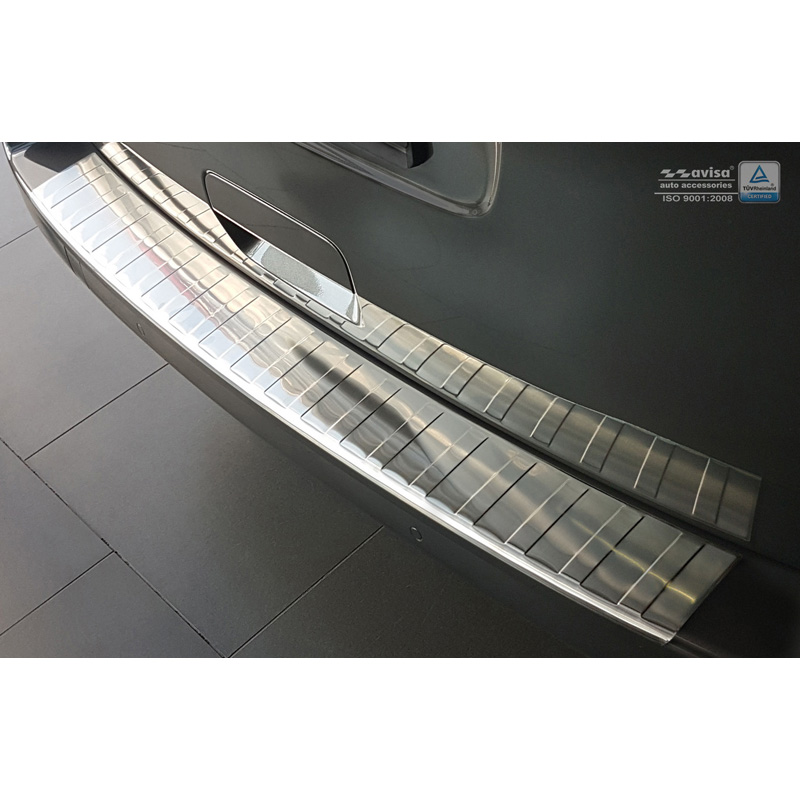 Stainless Steel Rear bumper protector  Citroën Spacetourer / Peugeot Traveller / Peugeot Expert / Toyota Proace Verso 2016- / Opel Vivaro 2019- 'Ribs' (for painted bumpers)