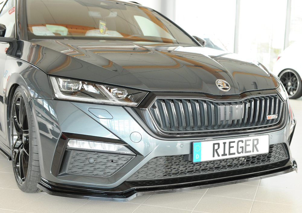 Voorspoiler Skoda Octavia RS (NX) Glanzend zwart