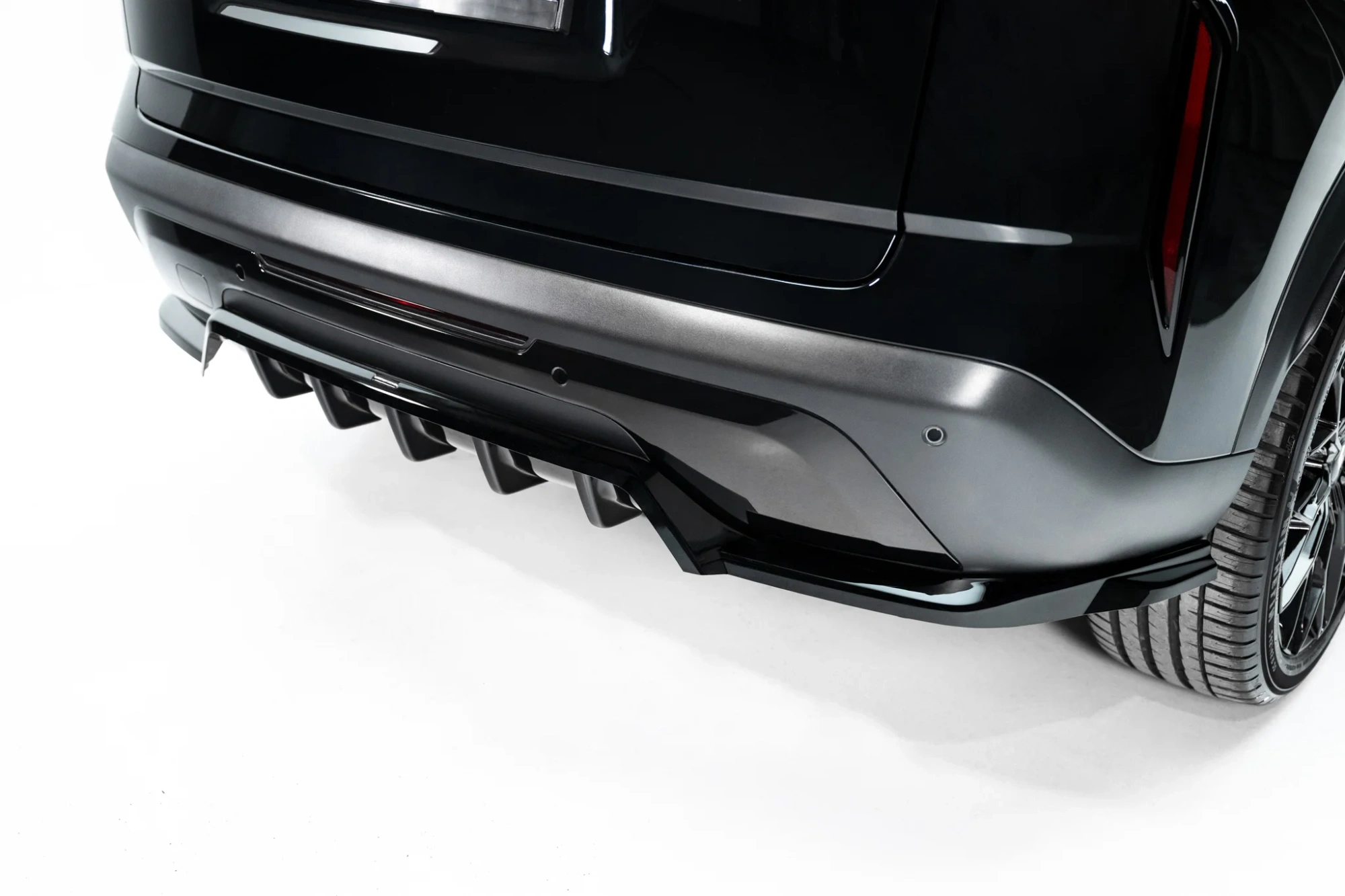 Diffuser Jaecoo 7 Mk1 Hybrid – Maxton Design Glans Zwart