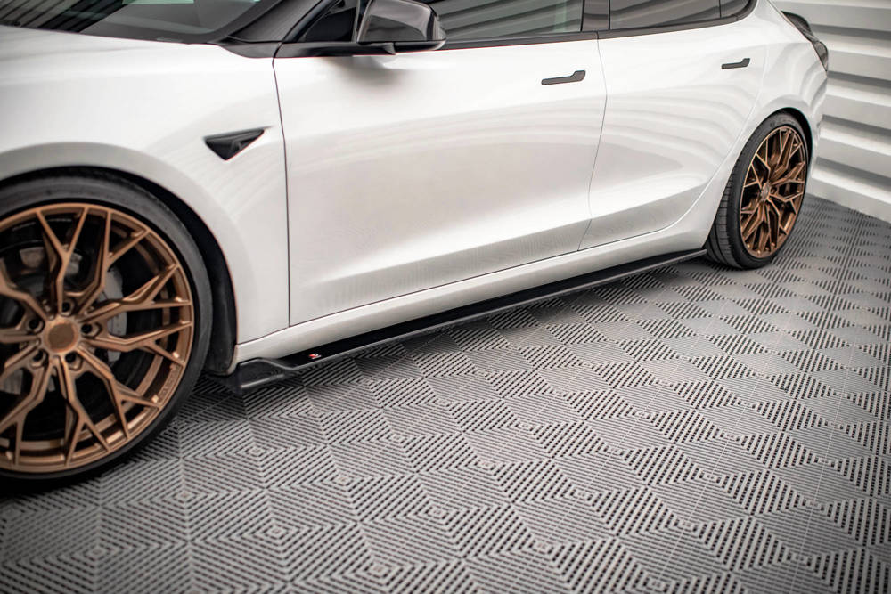 Zijskirts V.2 Tesla Model 3 Gloss-Black Maxton