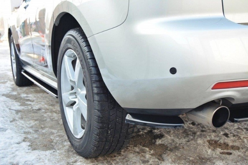 Achter zijskirts Mazda CX-7 Maxton Design glans zwart