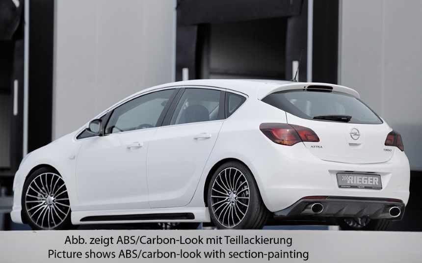 Zijskirts Opel Astra J 5-dr. Rieger carbon-look met uitsparing