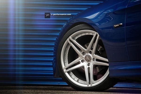 Z-Performance Four Hyper Silver - Face Polish 8,5x19 5x120 ET35