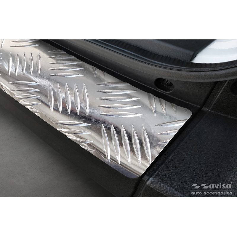Stainless Steel Rear bumper protector  Volkswagen Crafter & MAN TGE 2017- 'Riffled' ('XL'-version)