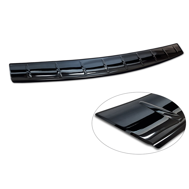 Black Mirror Stainless Steel Rear bumper protector  Volkswagen Passat Variant (CJ5) 2023- 'Ribs'