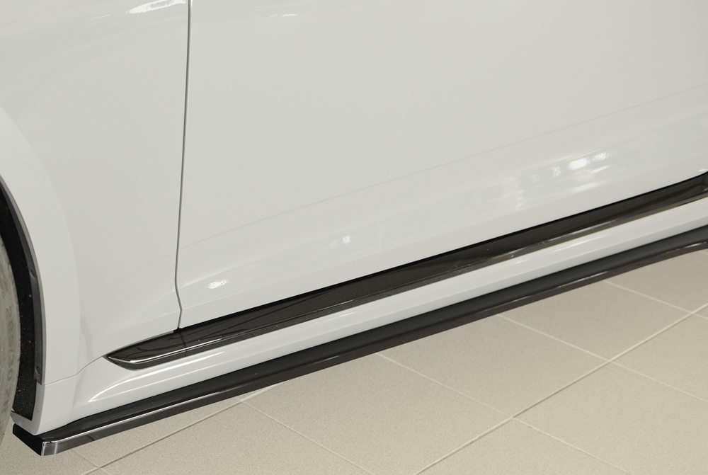 Zijskirts Audi RS5 B9/F5 Rieger Glans Zwart