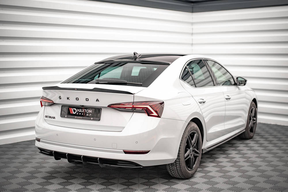 Dakspoiler Maxton Skoda Octavia Mk4 Glans Zwart