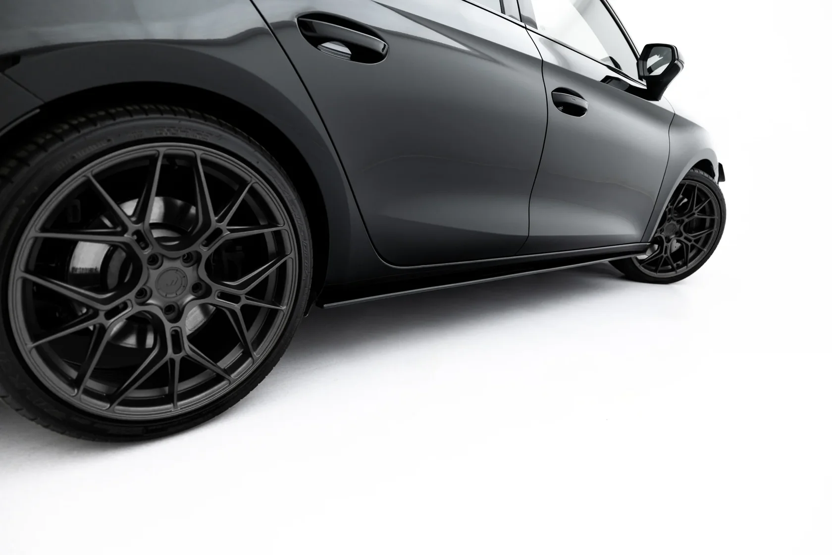 Street Pro Side Skirts Diffusers Cupra Leon ST / Hatchback Mk1 Facelift