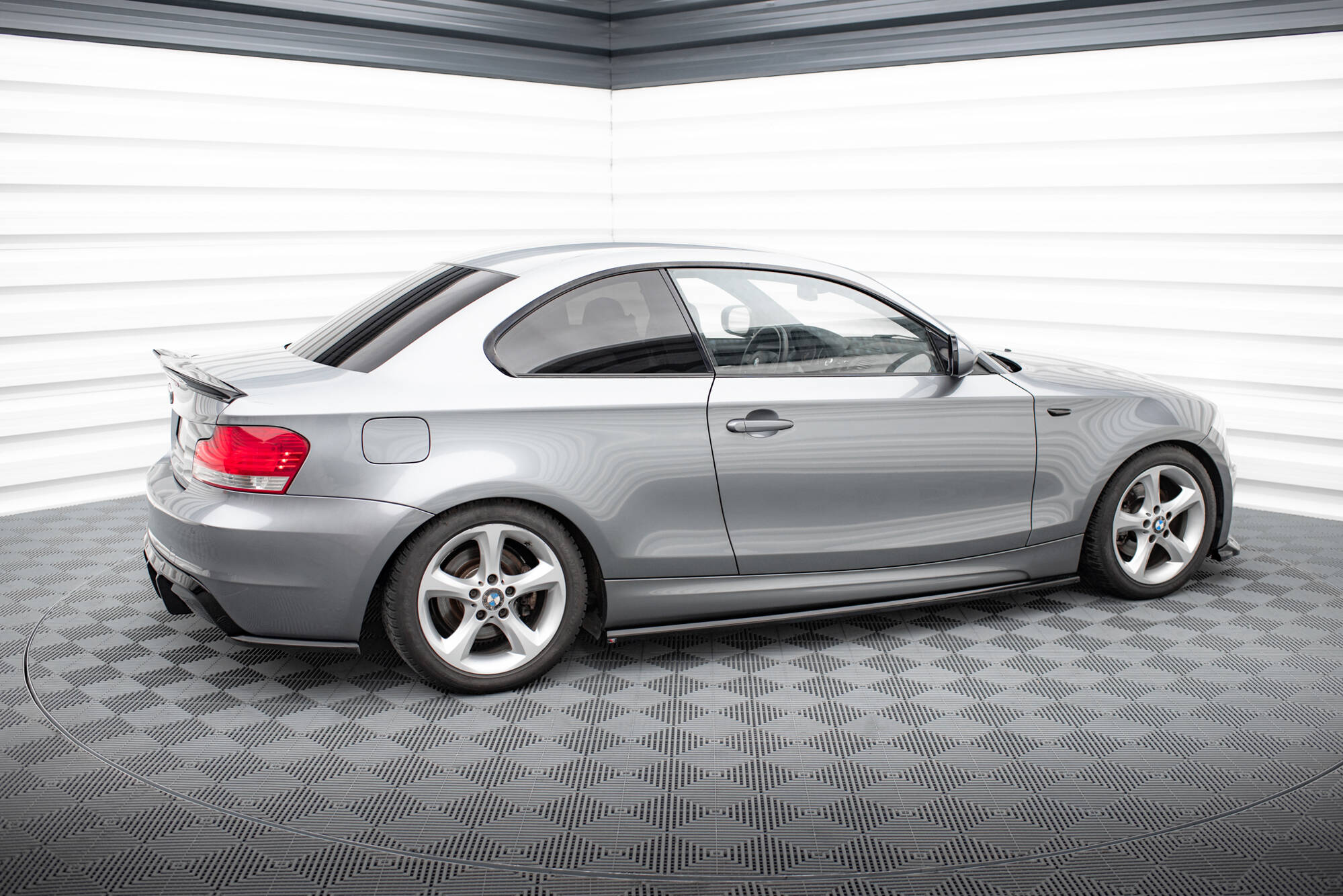 Zijskirts BMW 1 E82 Glanzend Zwart Maxton