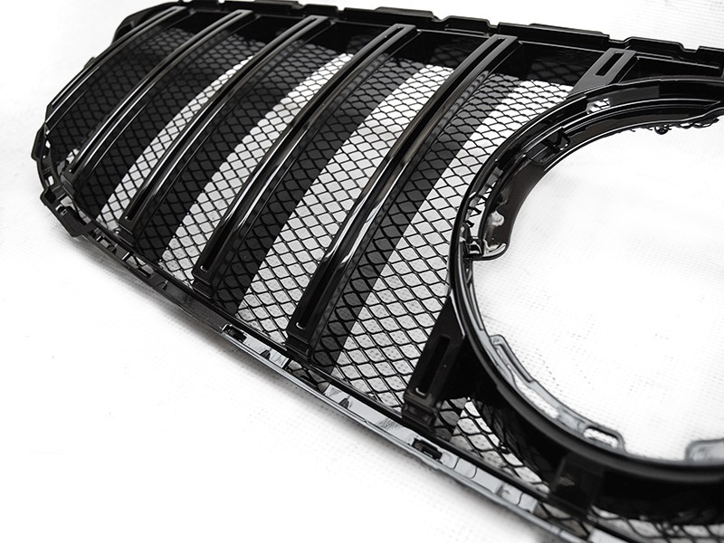 Grill Mercedes W205 Facelift 18-.. Zwart GT Look Camera