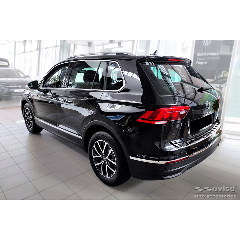 Stainless Steel Rear bumper protector  Volkswagen Tiguan II 2016-2020 & Facelift 2020-2024 'STRONG EDITION'